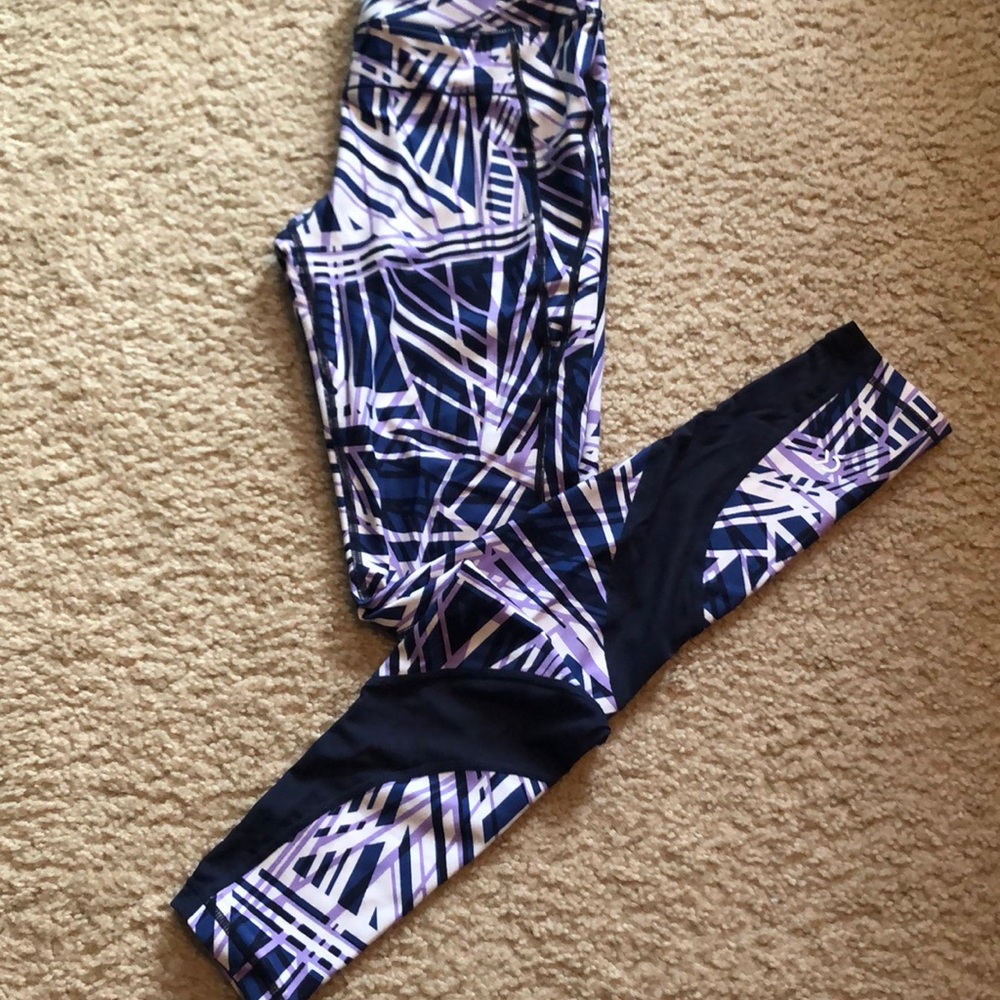 Calvin Klein printed workout leggings